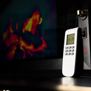 Лъчист панел с вид на камина с LCD проекция на пламъка - модерен дизайн, 1700 W