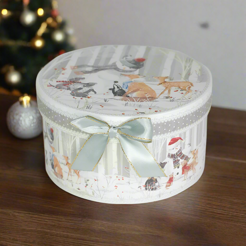 Cana din Portelan cu Farfurie Craciun, in Cutie Rotunda Cadou, cu imprimeu Om de Zapada cu Animalute